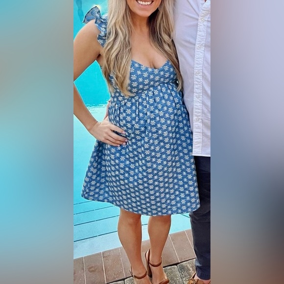 Red Dress Boutique Dresses & Skirts - Blue and white bump friendly dress